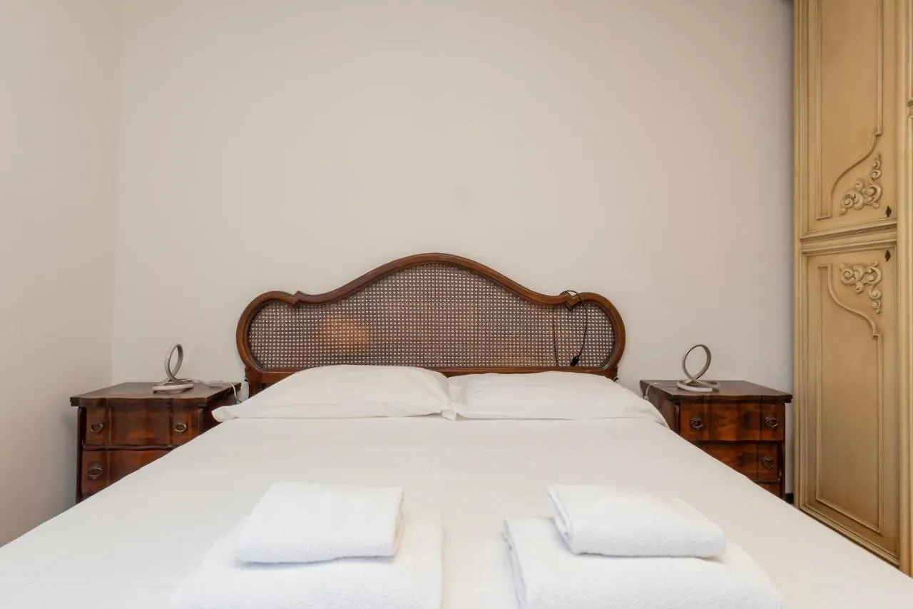 I Host Apartment - Ande 12 Milan Italy
